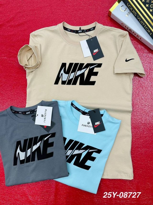 Camisetas - Guess y Stone Island