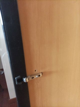 Vitrina negra - Mueble madera con cristal