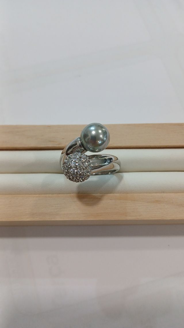 Anel Prata c/Zircônias - Elegante