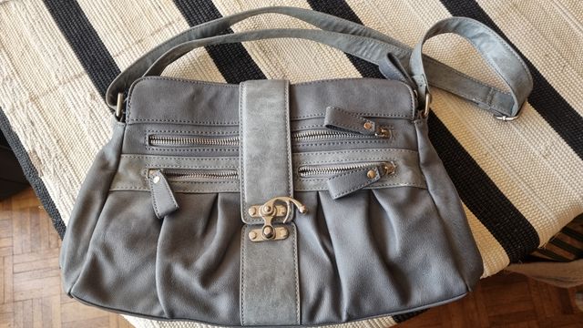 Bolso de señora bandolera gris