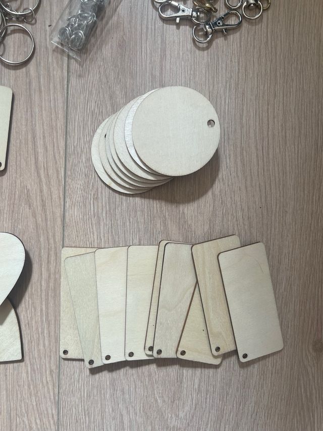 Pack llaveros madera con anillas