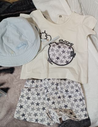 Conjunto bebé: camiseta y bañador