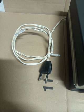 Fuente alimentación regulable NOVOKIT 15V 1A