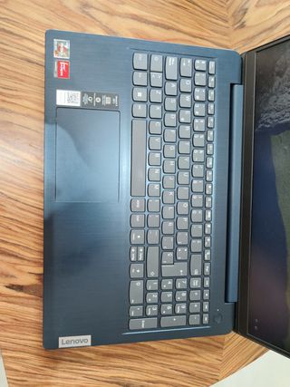 Lenovo IdeaPad 3 - Portátil Negro