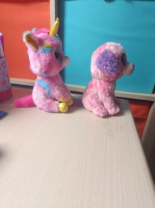 2 Peluches Ty: Unicornio & Perro