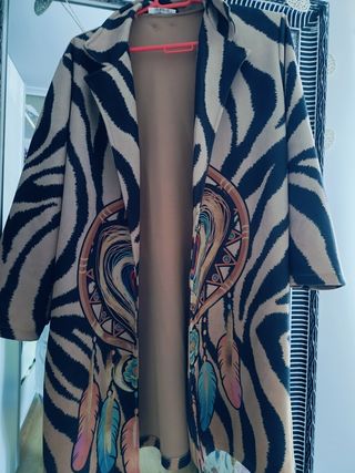 Chaqueta tipo kimono -  estampado cebra