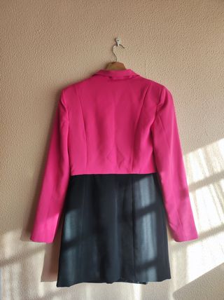 Vestido blazer Bershka fucsia-negro