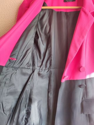 Vestido blazer Bershka fucsia-negro