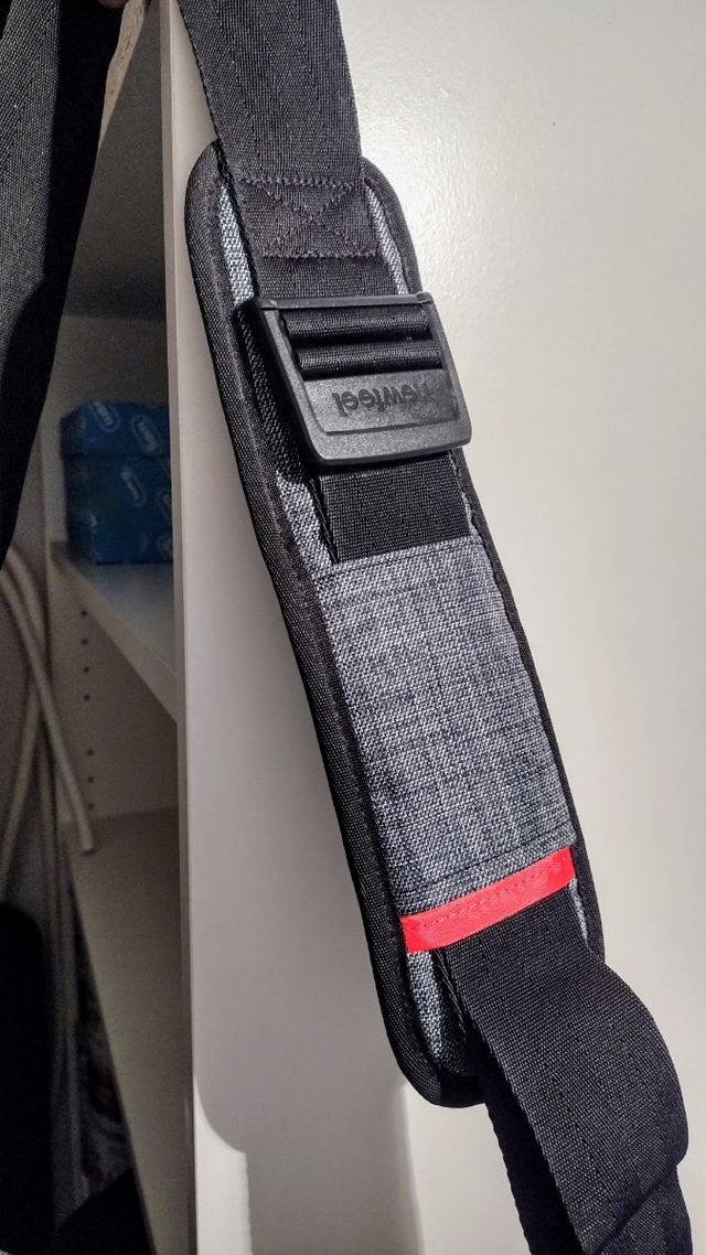 Bolso bandolera newfeel con varios bolsillos