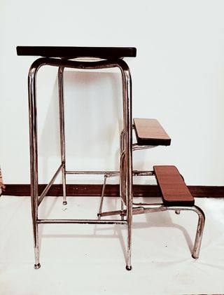 Scaletta sgabello anni '70 in formica e acciaio 