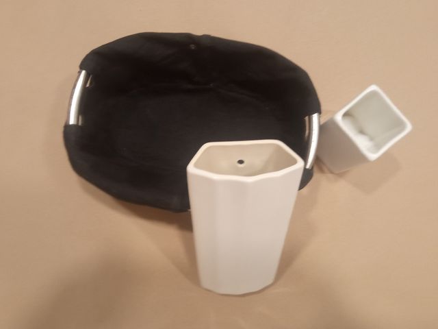 Florero, portacepillosy cesta