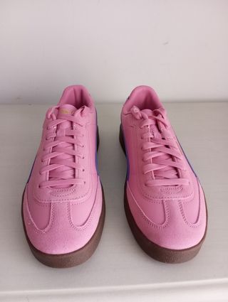 Zapatillas Puma rosas y azules