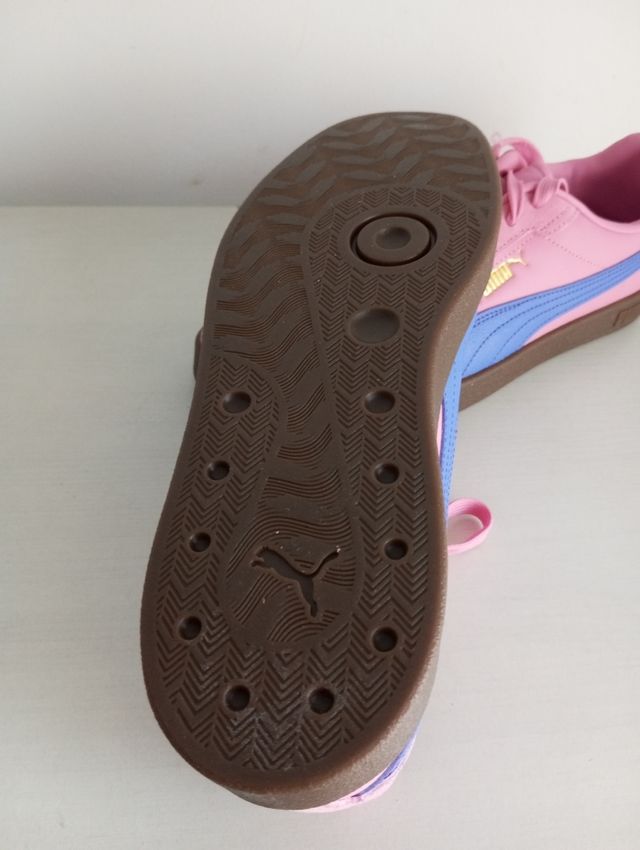 Zapatillas Puma rosas y azules