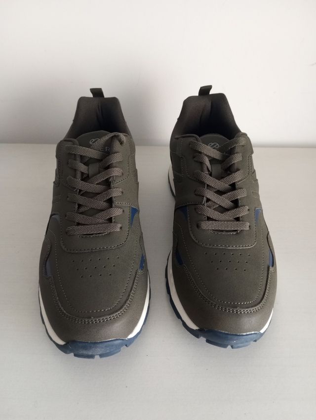 Zapatillas hombre caqui