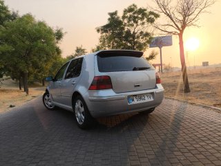 Volkswagen Golf 2000