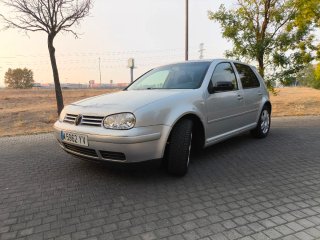 Volkswagen Golf 2000
