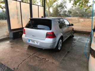 Volkswagen Golf 2000