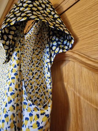 Blusa Zara satinada estampada