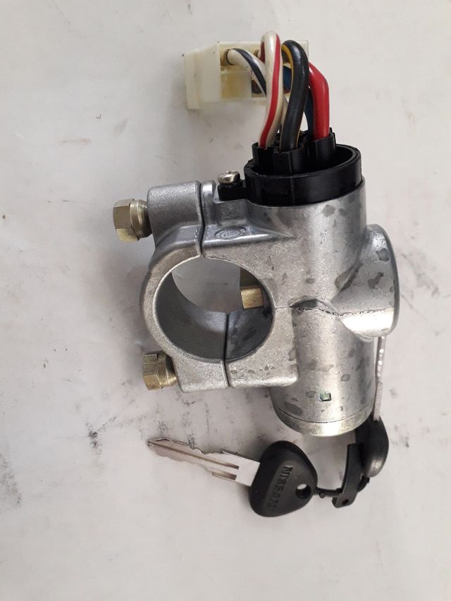 Interruptor encendido Nissan Vanette