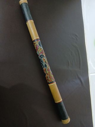 Palo de lluvia artesanal con dibujos mahories