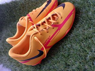 Botas Nike Phantom amarillas