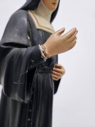 Estatuilla Santa Rita estuco