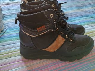 Botas Baerchi negras y marrones