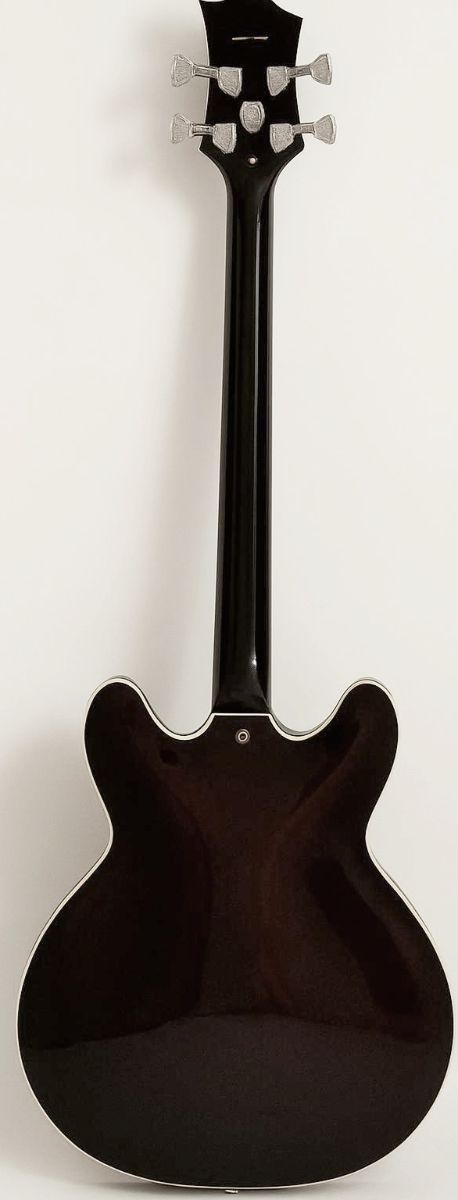 Bajo Hagstrom Viking negro, escala corta