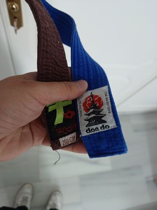 Karate kimono Tagoya + Cinturones