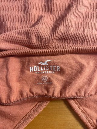Top Hollister color salmón