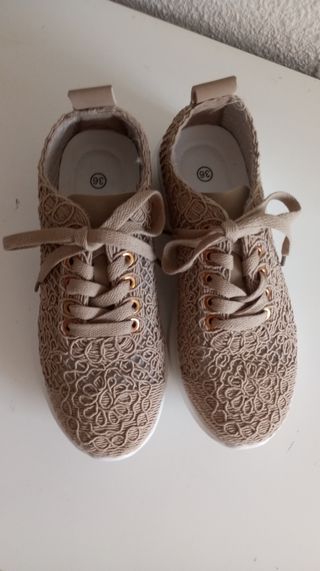 Zapatillas beige verano mujer talla 36,PRECIOSAS