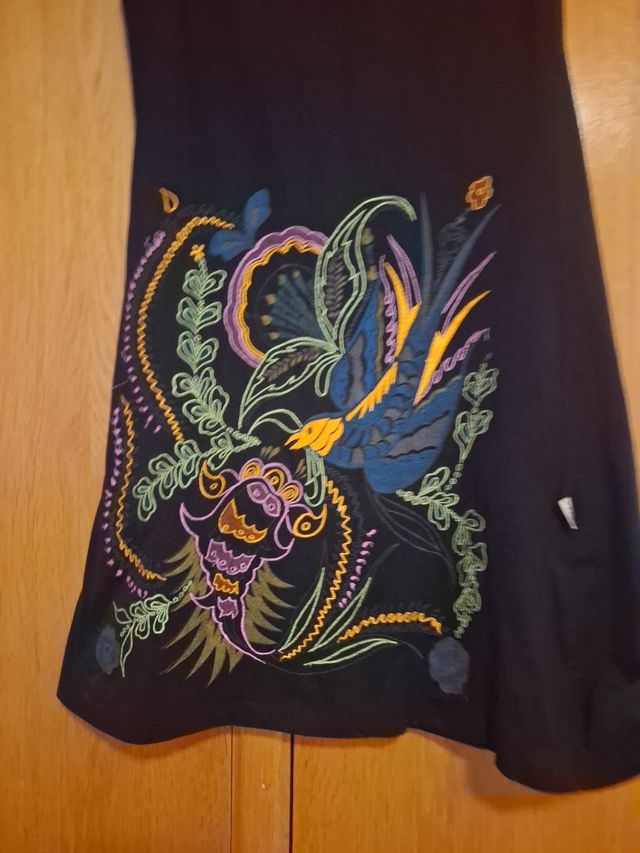 Vestido Tijar negro bordado