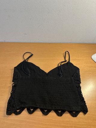 Top negro bordado Stradivarius - Talla XS