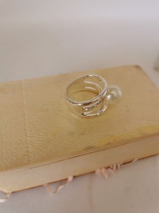 Juego de Plata : anillo talla 10 y pendientes.