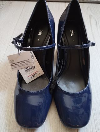 Zapatos tacón Zara azul 37
