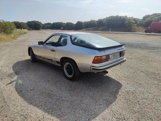 Porsche 924 1977