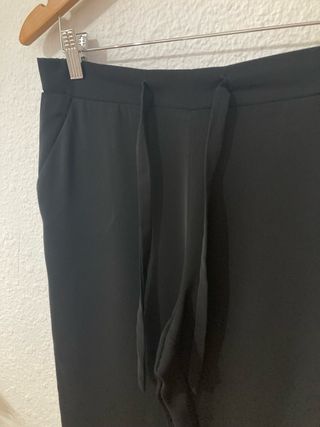 Pantalones negros anchos largos tiro alto
