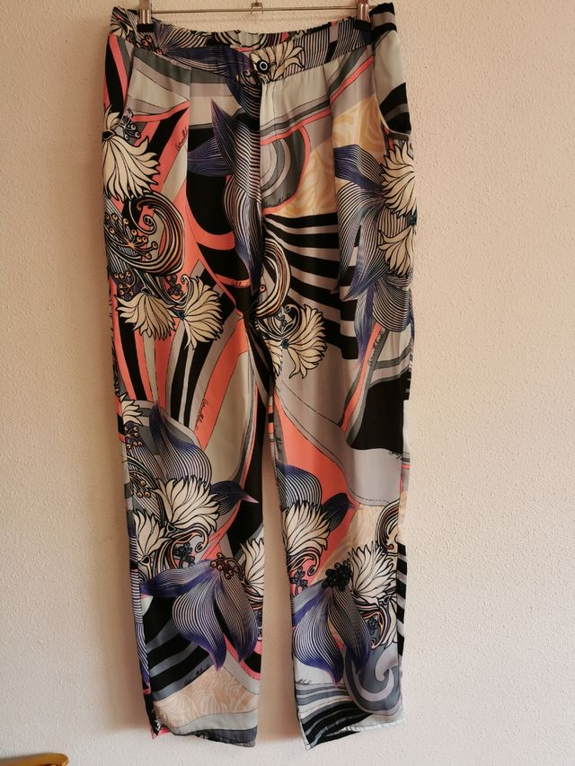 Pantalón de chica talla 44 de Amarillo Limon.