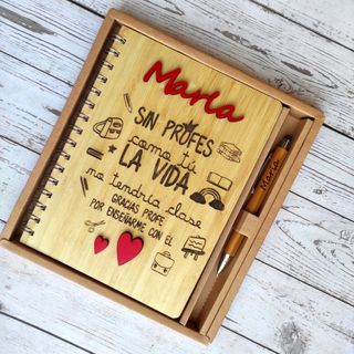 Regalo profe: libreta y bolígrafo