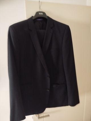 Traje Dorego y Novia azul marino talla L 