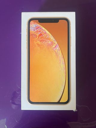 iPhone XR (10) Oro
