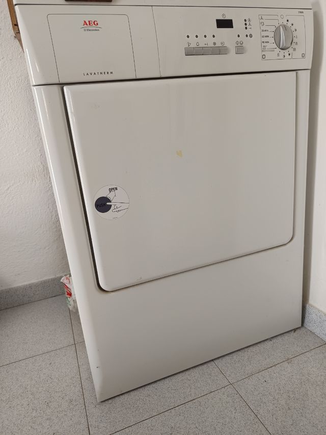 Secadora AEG Lavatherm 6kg
