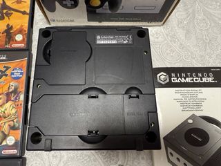 Nintendo GameCube + 9 juegos