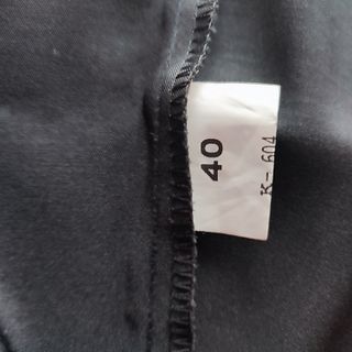 Vestido negro satinado