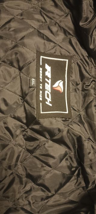 Chaqueta moto RTECH negra c/amarillo y casco LS2