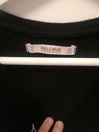 Camiseta negra Pull&Bear talla S