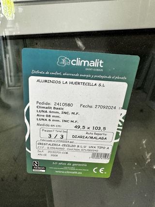 Ventana Oscilobatiente 3 hojas