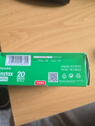 Instax Wide Fujifilm -  1 caja 20 Fotos NO Oferta