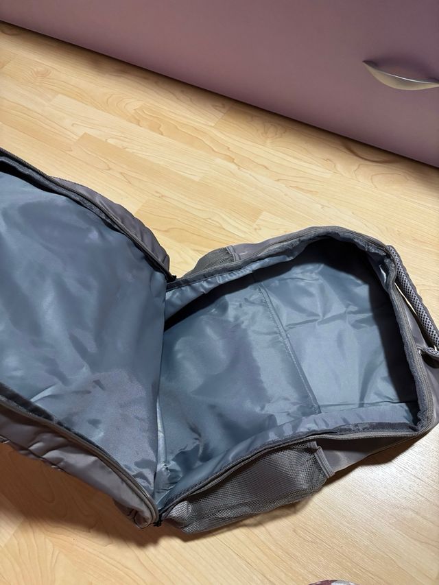 Mochila Gris - Viaje