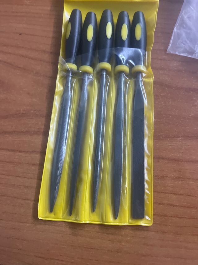 Juego de 4 limas nuevas